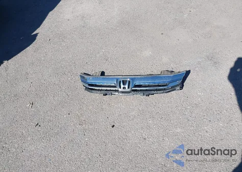 2014 Honda Insight z USA, uszkodzony, nr VIN JHMZE2H33ES002855